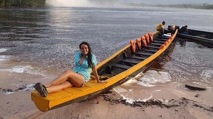 Laguna Canaima, Parque Nacional Canaima, Venezuela. (Foto: Wikimedia)