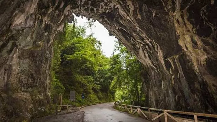 Se trata de la Cuevona de Cuevas. (Foto: Envato)