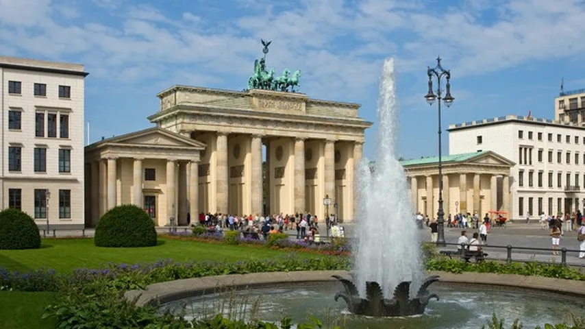 La Puerta de Brandenburgo, uno de los símbolos más reconocibles de Berlín. (Foto: Turismo de Berlín)